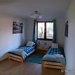 Chataa Szczechy Male