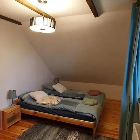 Chataa Szczechy Male