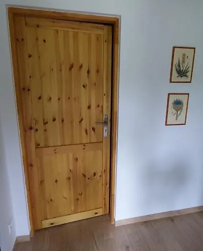 Chataa Szczechy Male